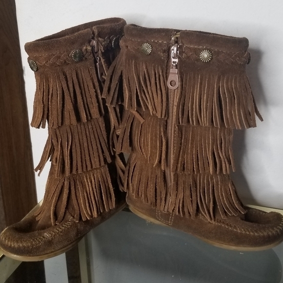 Minnetonka Moccasins size 12 children size - Picture 2 of 9